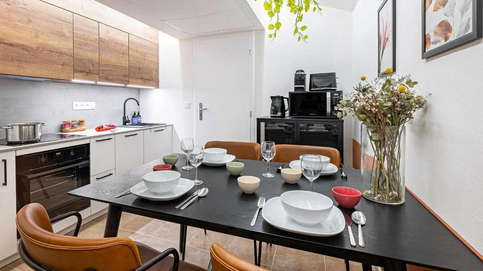 Prague Days - Industrial Studio - Netflix - Namesti Miru Apartamento
